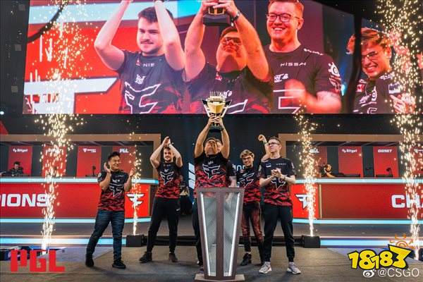 成跨越身体 成跨越身体