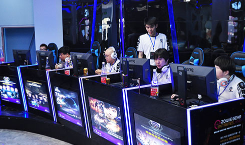 向战队开放 向战队开放